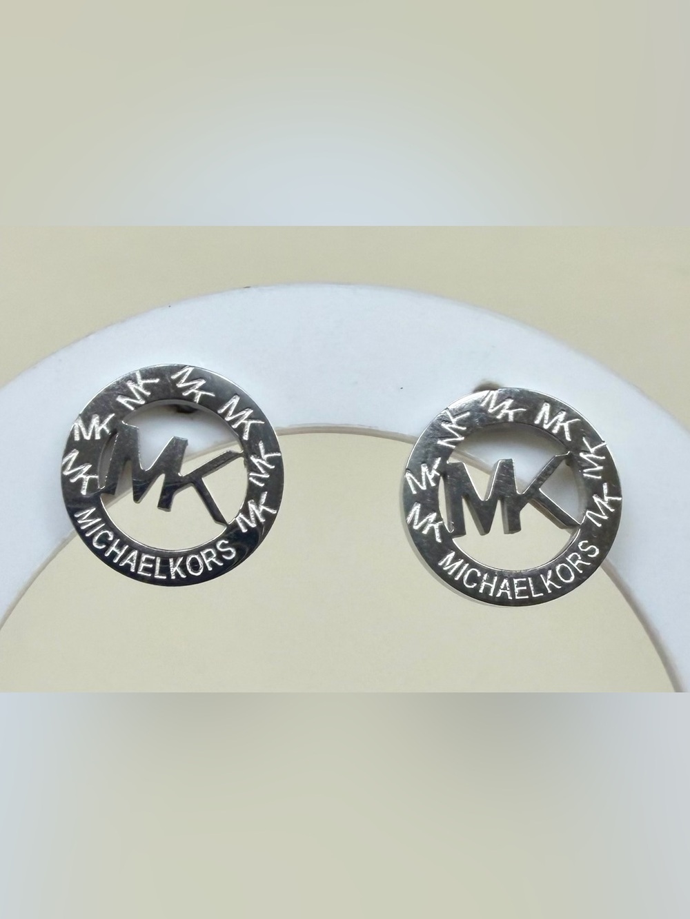 Round Earrings